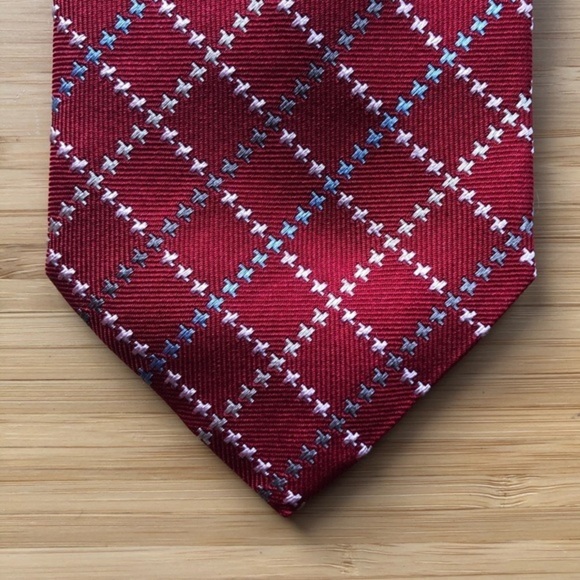 Jos. A. Bank Signature Silk Tie Red/Blue - Picture 7 of 7